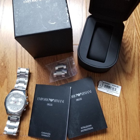 MEN's ARMANI WATCH. Stainless Steel. Lightly used. - Picture 5 of 8